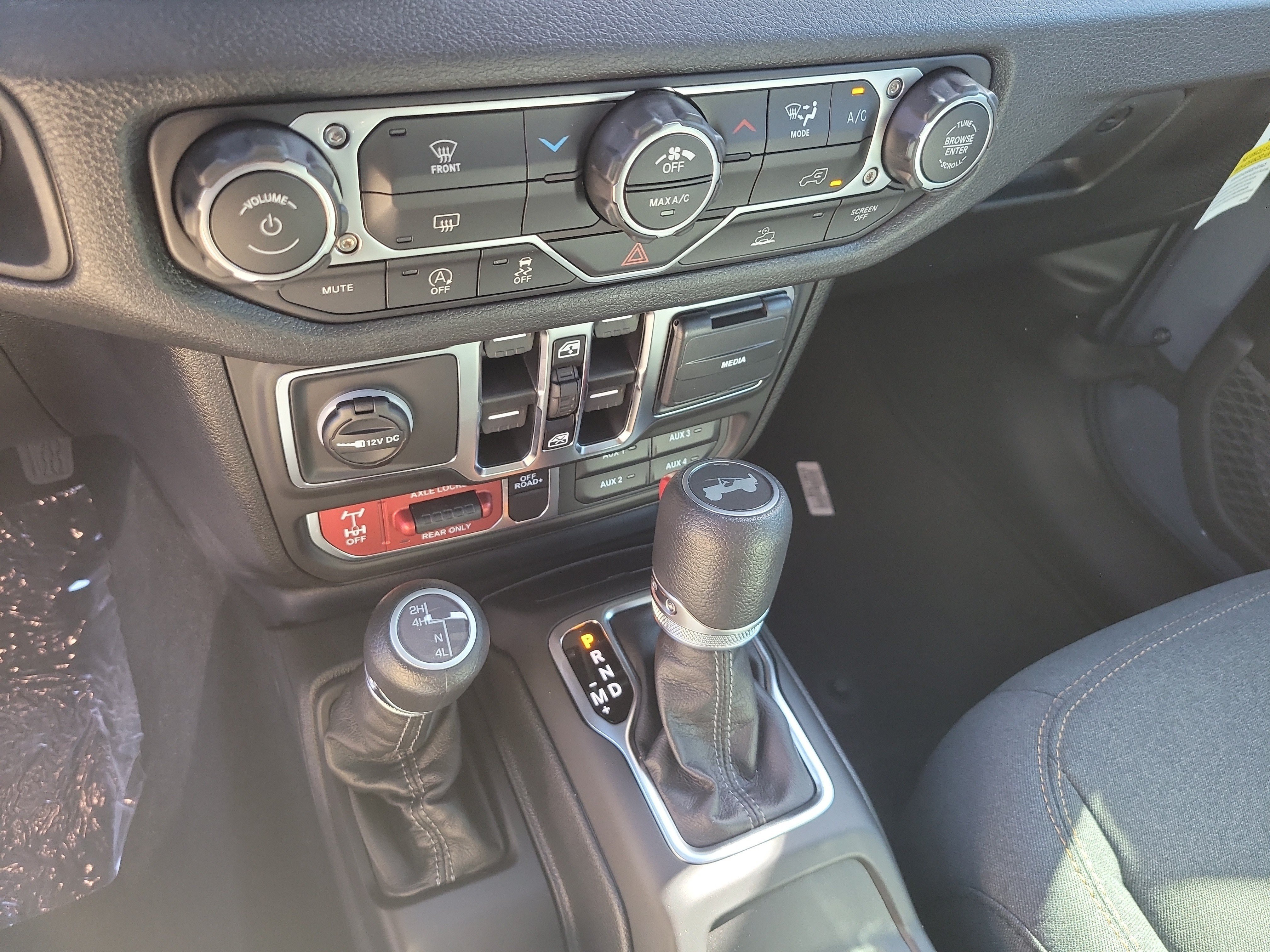 New 2026 Jeep Wrangler Unlimited Sport AWD/4WD image 18