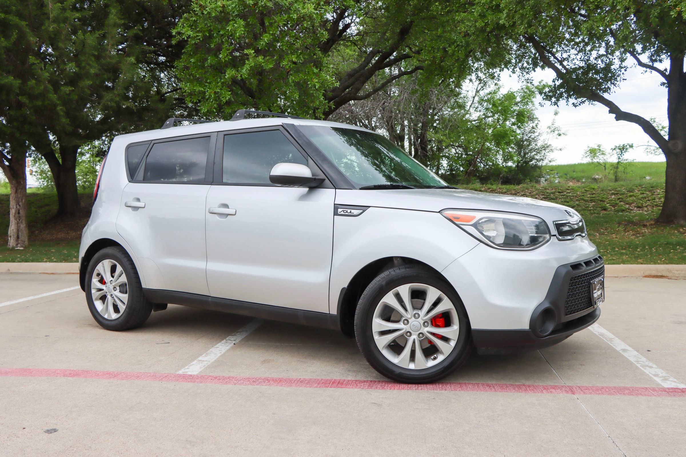 Used 2015 Kia Soul + image 1