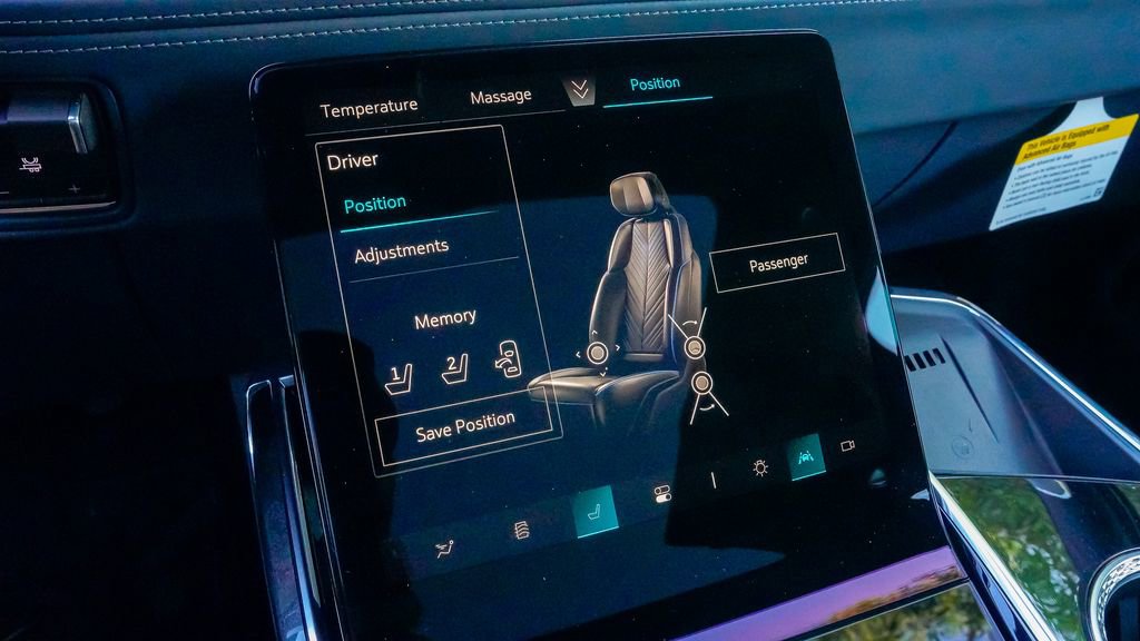 New 2025 Cadillac Escalade IQ Sport 2 w/ LPO, ONYX Package image 37