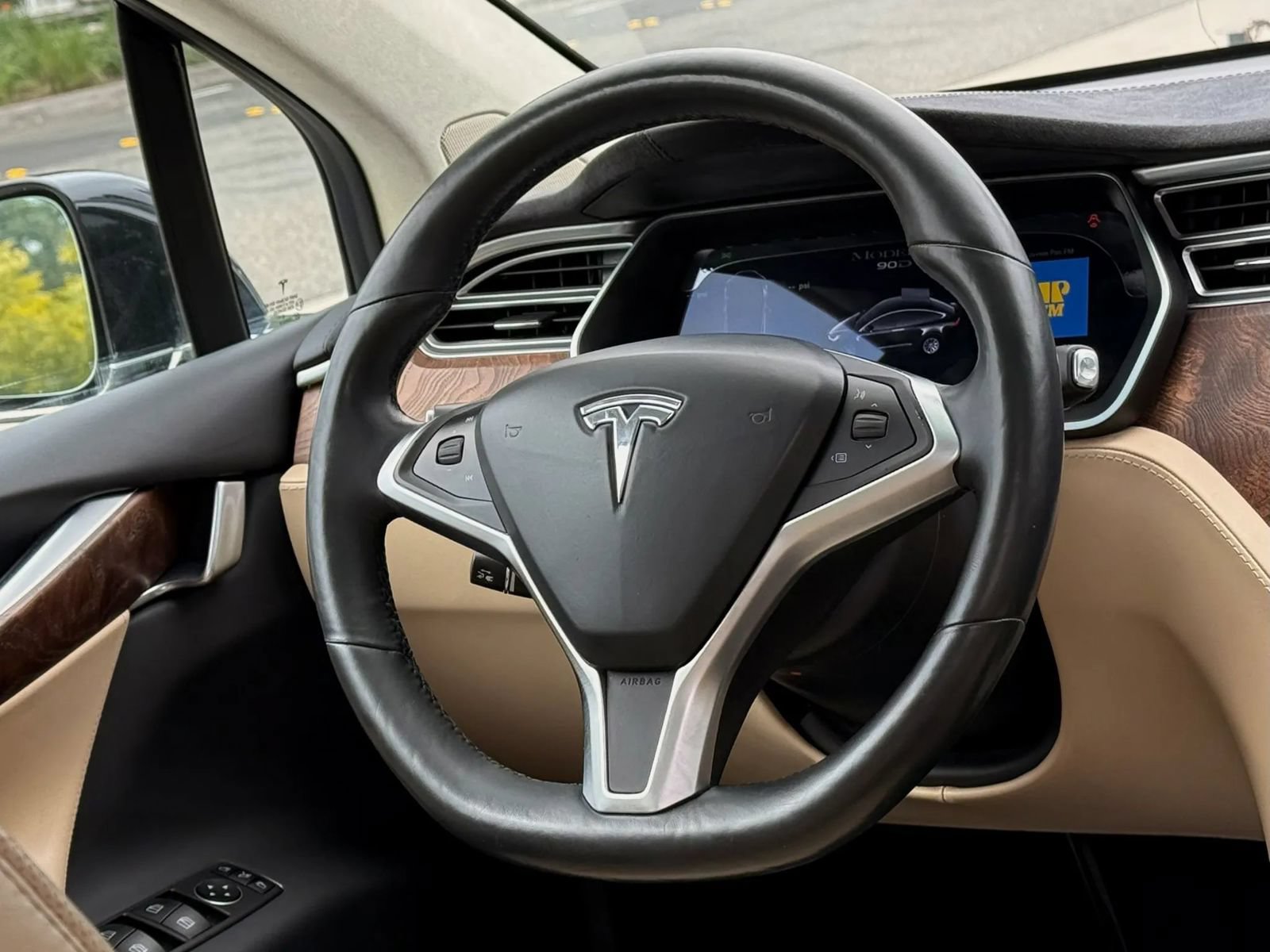 Used 2016 Tesla Model X 90D AWD/4WD image 11
