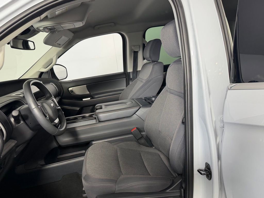 Used 2025 Ford Expedition Max Active image 19