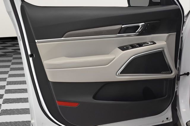 Used 2021 Kia Telluride SX w/ SX Prestige Package image 20