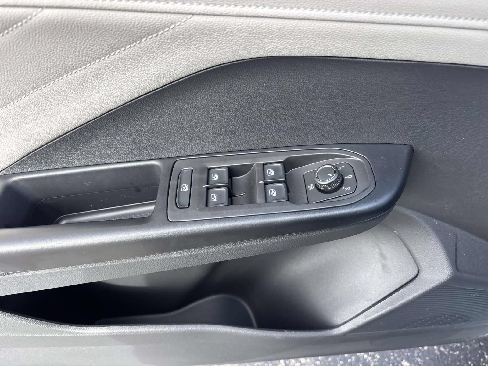 New 2026 Volkswagen Taos SEL AWD/4WD image 13