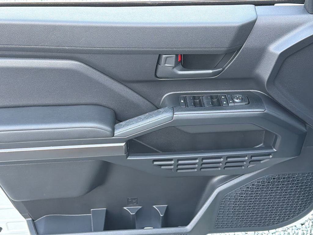 Used 2025 Toyota 4Runner SR5 image 3