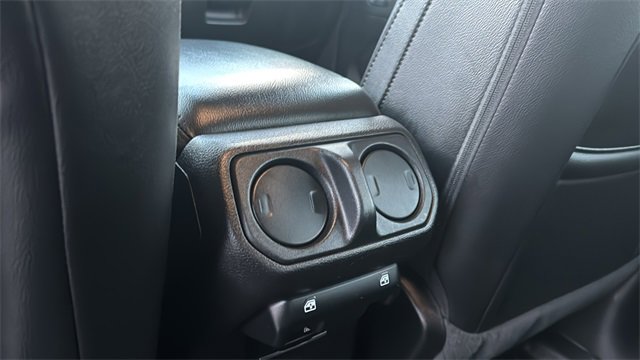 Used 2020 Jeep Wrangler Unlimited Sahara image 20