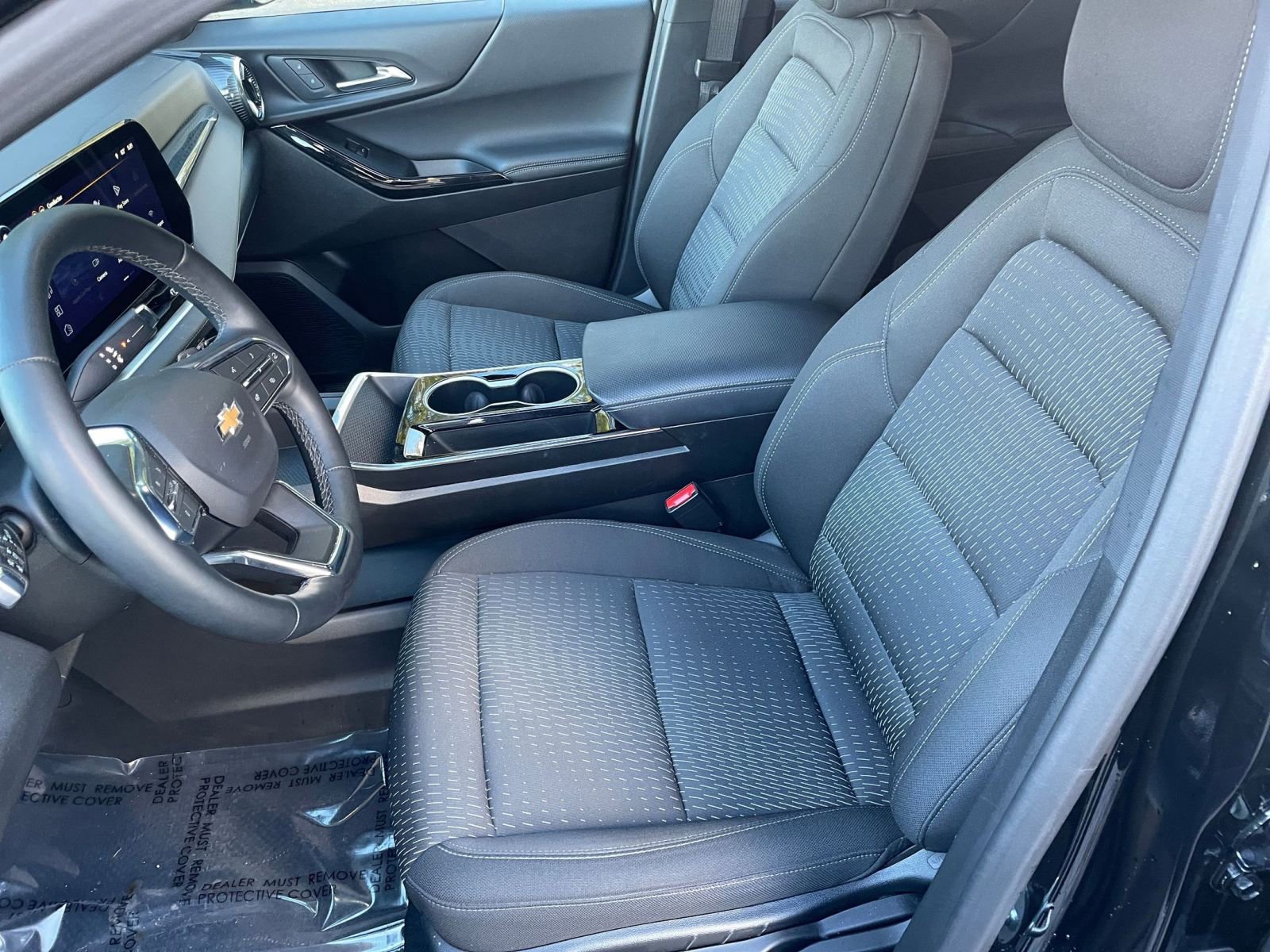 Used 2025 Chevrolet Equinox LT image 32