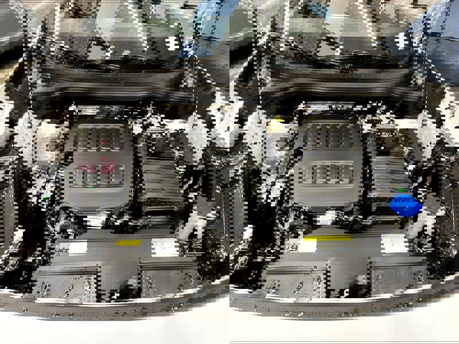 New 2026 Volkswagen Tiguan SE R-Line image 13