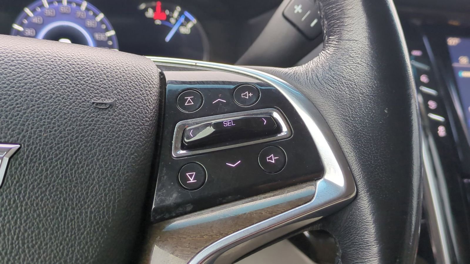 Used 2020 Cadillac Escalade Luxury image 29