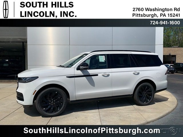 New 2026 Lincoln Navigator Reserve w/ Jet Appearance Package AWD/4WD image 8