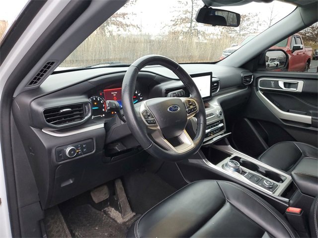Used 2021 Ford Explorer XLT w/ Equipment Group 202A image 10