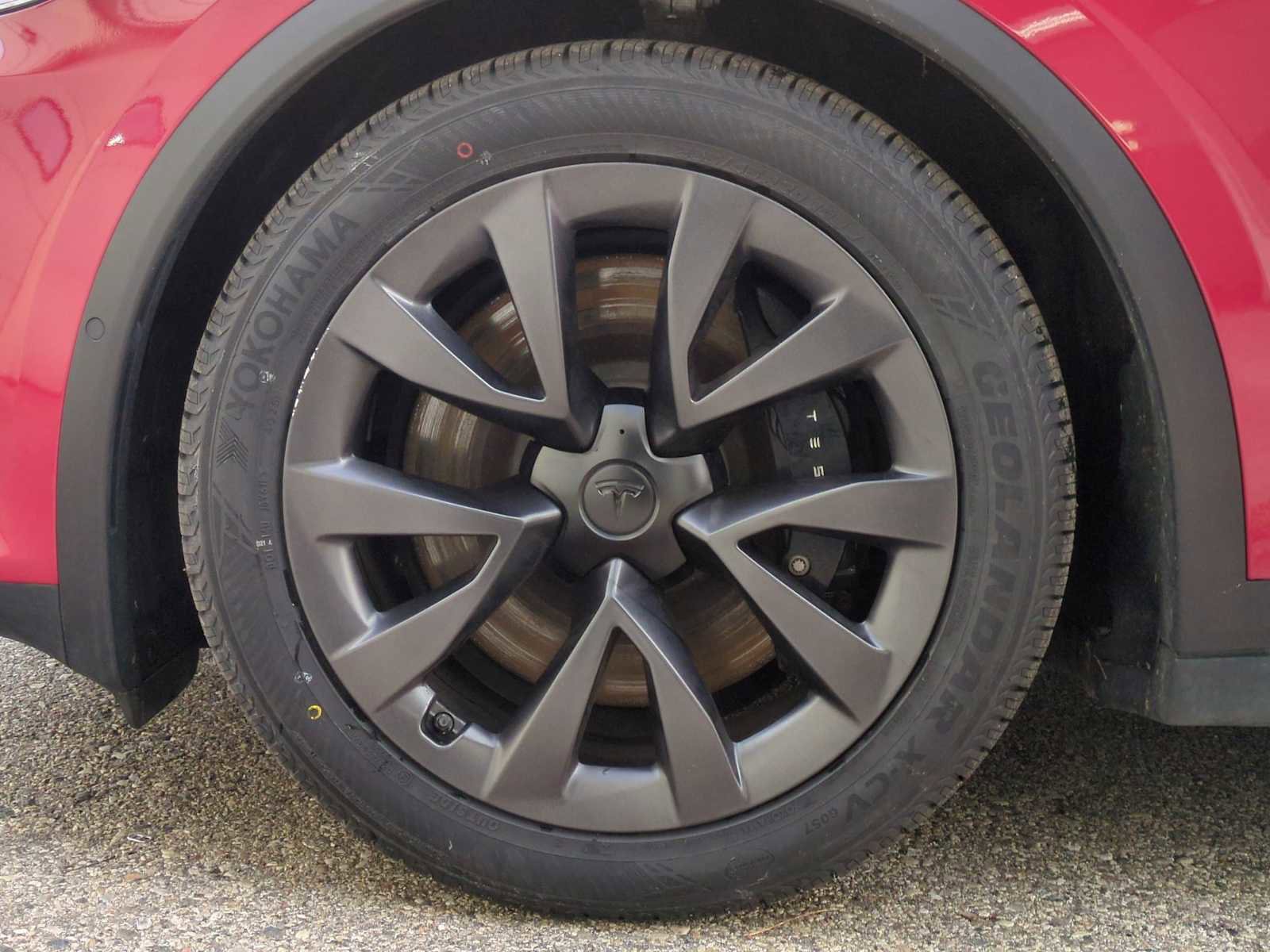 Used 2022 Tesla Model X image 14