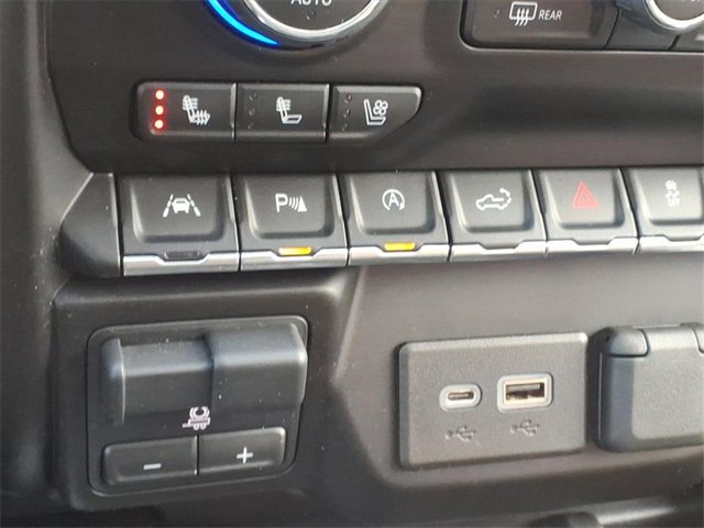 Used 2021 Chevrolet Silverado 1500 High Country w/ Technology Package image 19