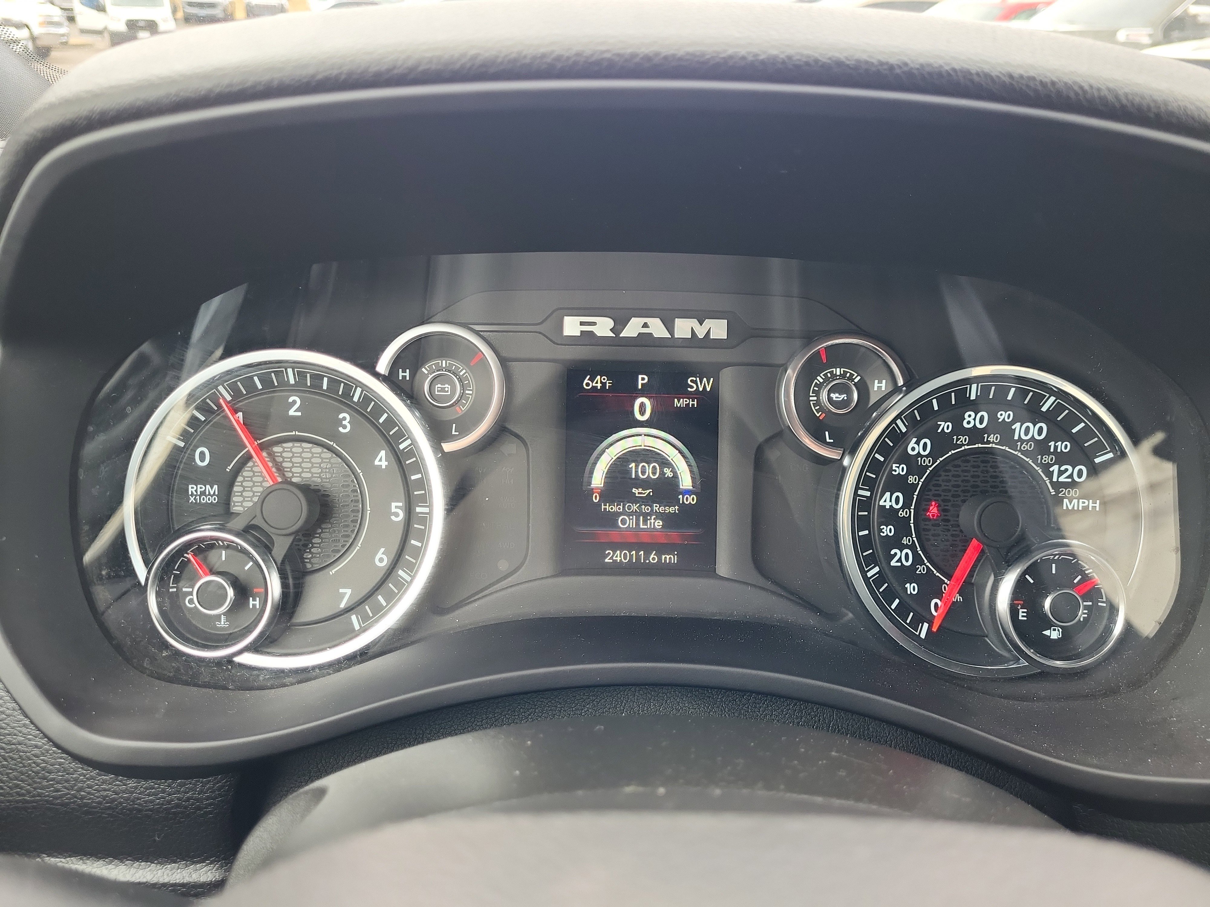 Used 2024 RAM 2500 Big Horn w/ Bed Utility Group image 9