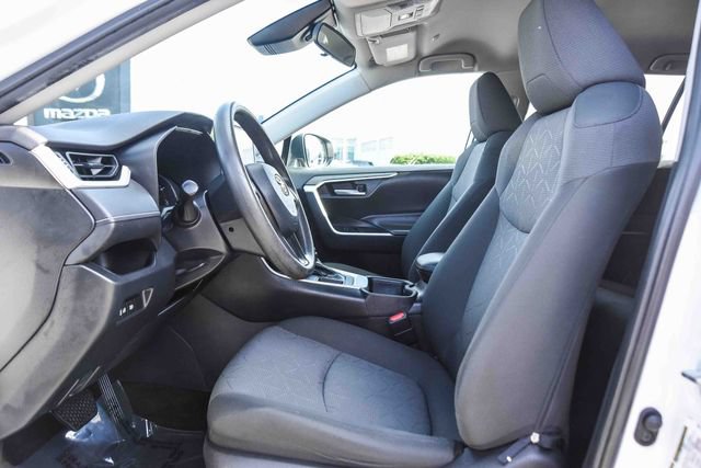Used 2023 Toyota RAV4 XLE FWD image 17