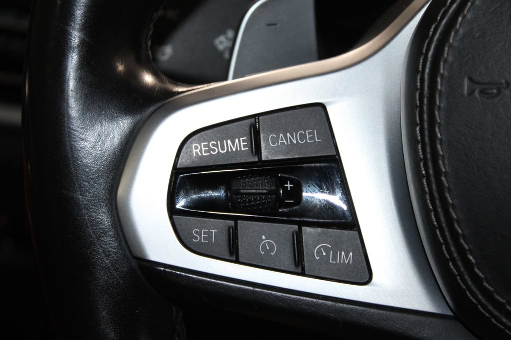 Used 2021 BMW X7 M50i w/ Executive Package AWD/4WD image 39