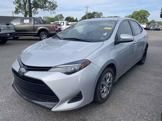 Used 2019 Toyota Corolla LE FWD image 3
