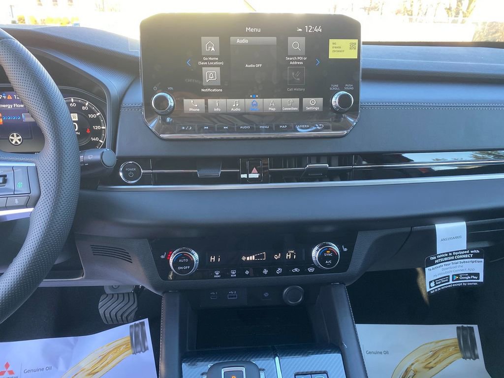 New 2025 Mitsubishi Outlander SE image 20