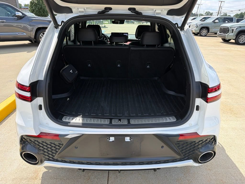 Used 2022 Genesis GV70 3.5T Sport w/ Sport Prestige Package AWD/4WD image 30