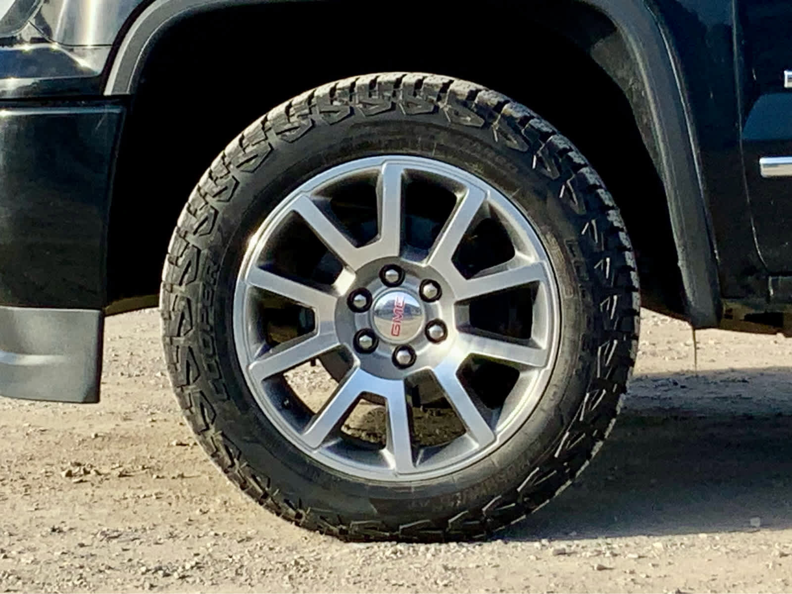 Used 2018 GMC Sierra 1500 Denali image 18