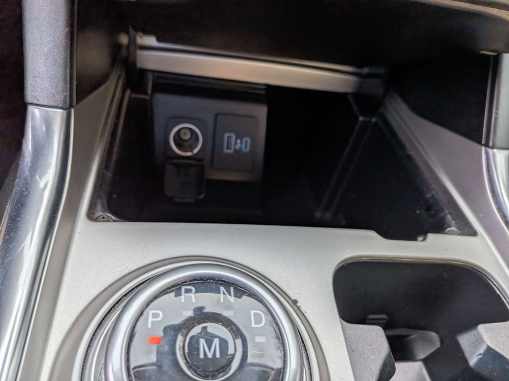 Used 2020 Ford Explorer Limited w/ Hybrid Equipment Group 310A image 21