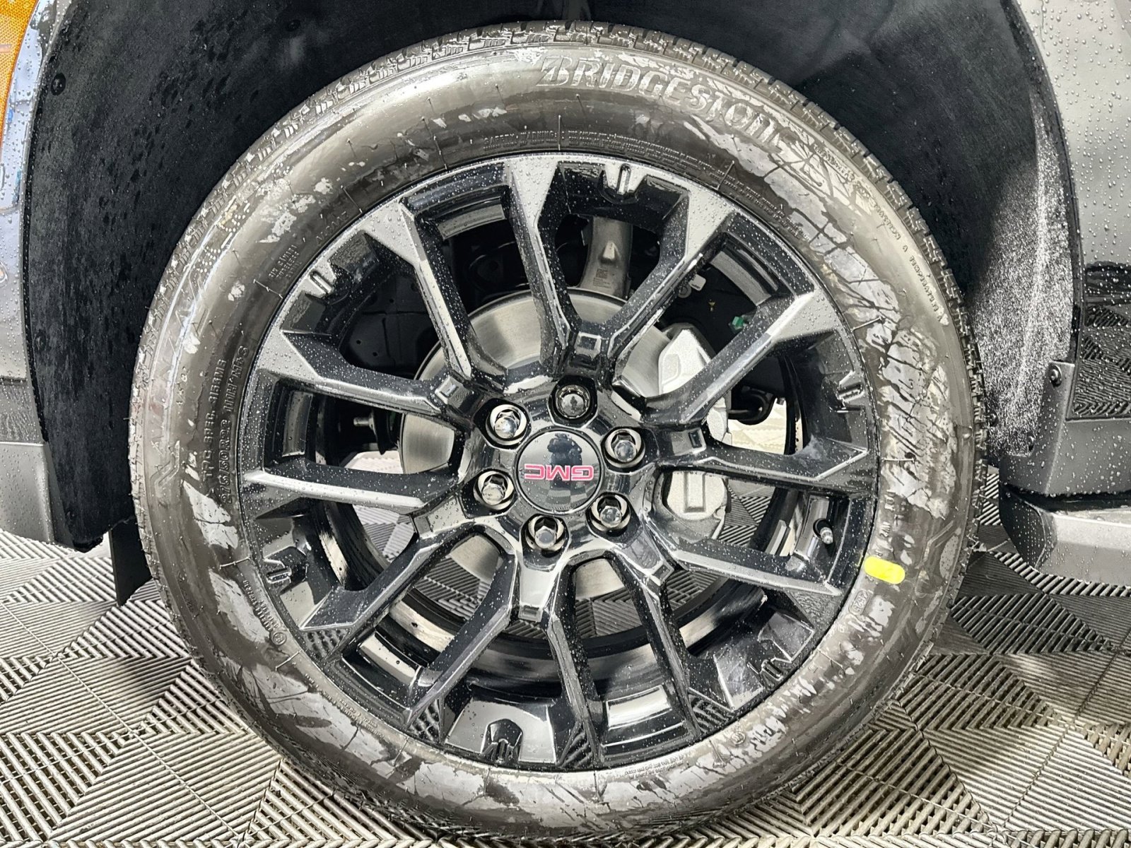 New 2026 GMC Yukon XL Elevation w/ Elevation Premium Package image 12