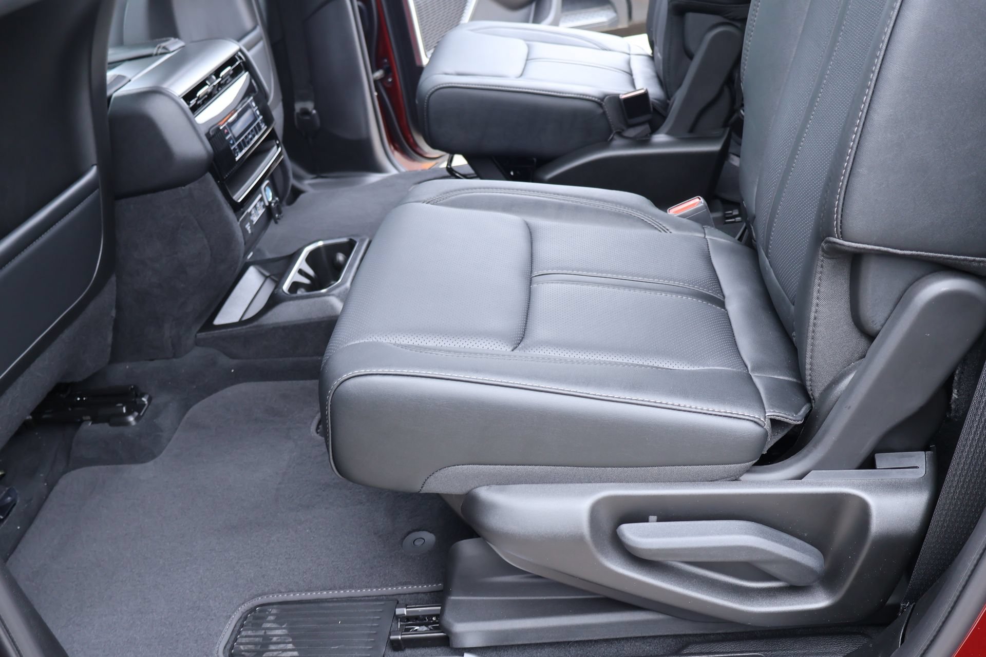 New 2026 Jeep Grand Wagoneer Limited AWD/4WD image 13