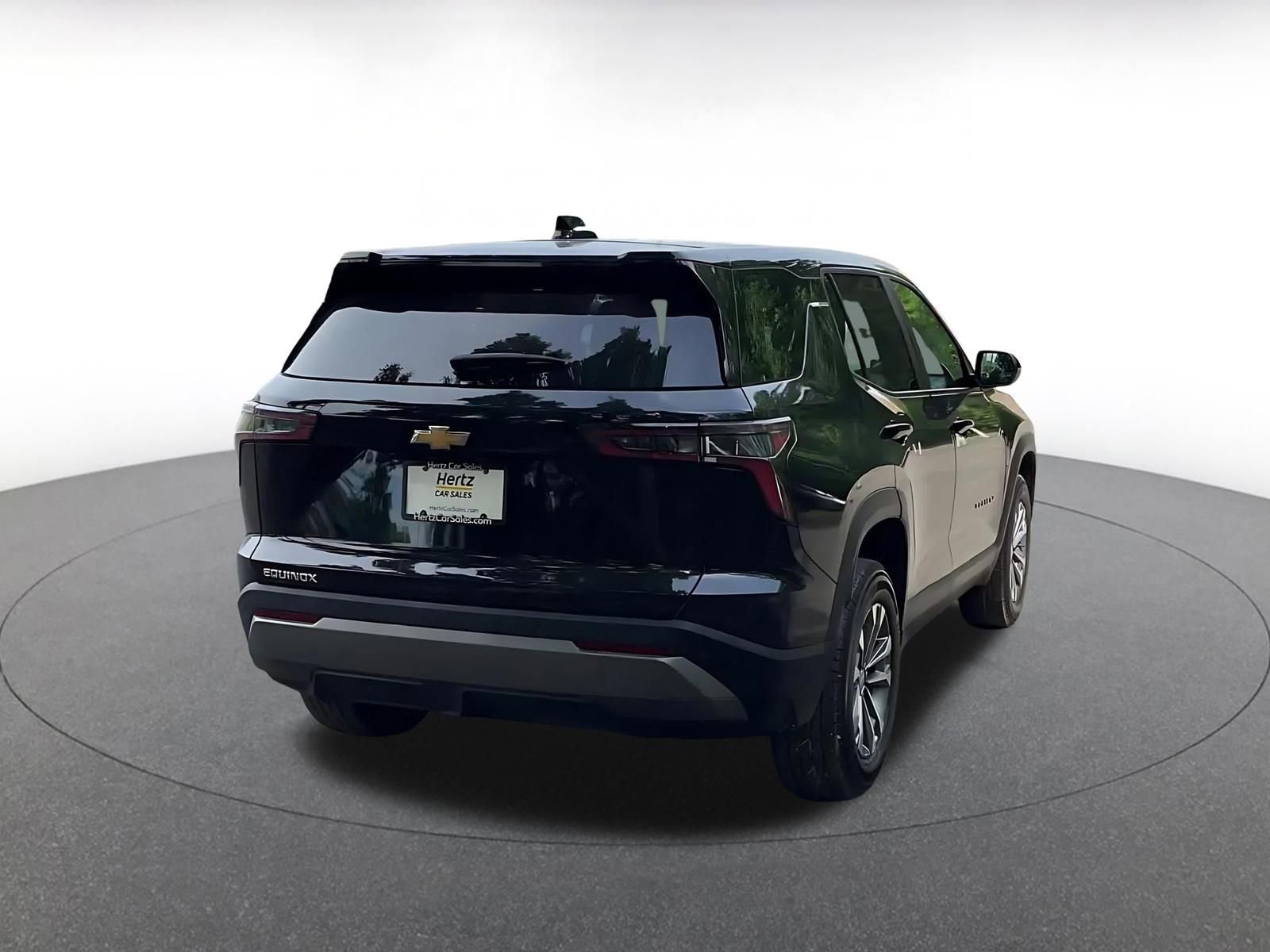 Used 2025 Chevrolet Equinox LT FWD image 14