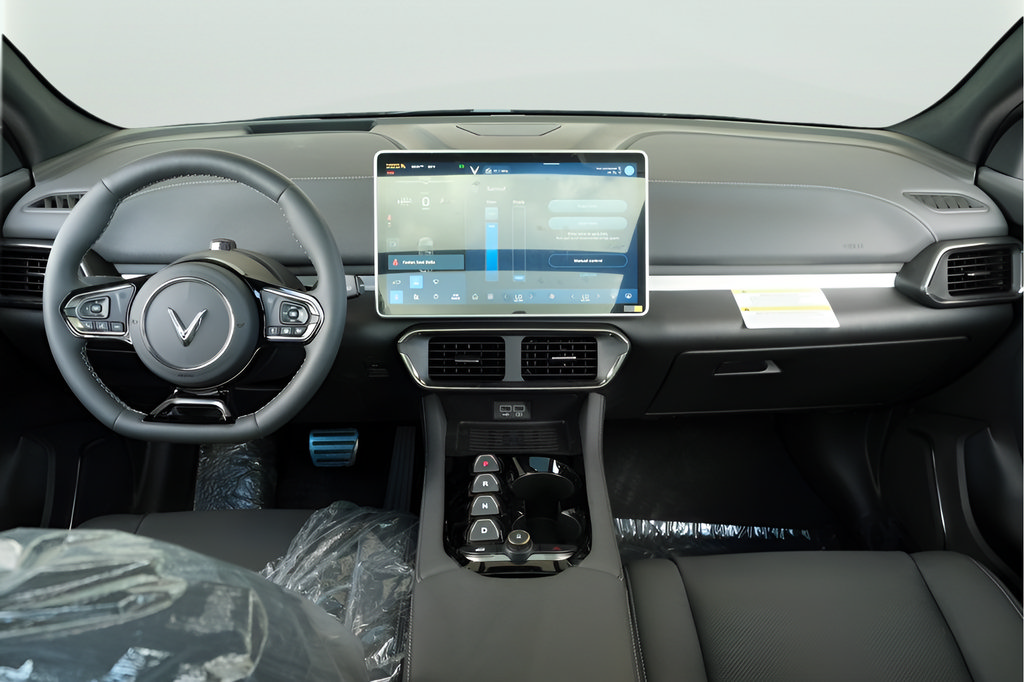 New 2025 VinFast VF 8 Plus AWD/4WD image 5