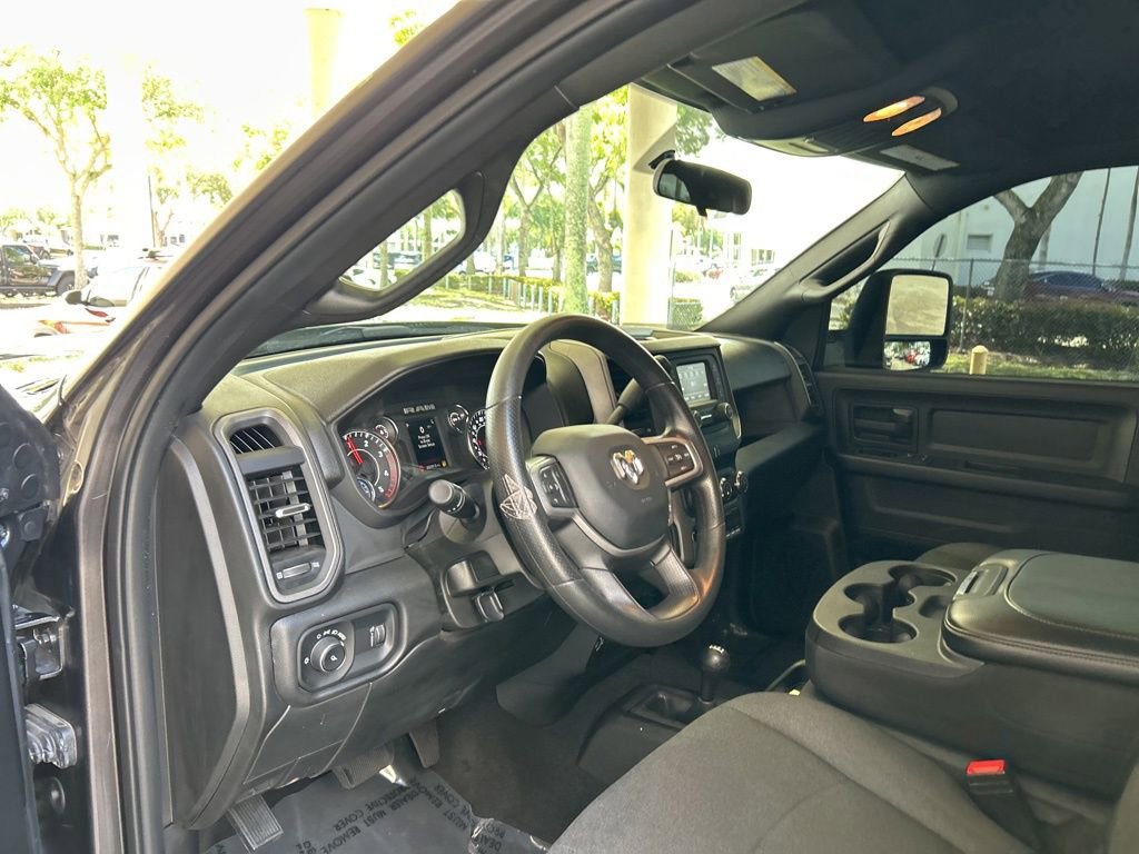 Used 2024 RAM 3500 Tradesman w/ Chrome Appearance Group image 6