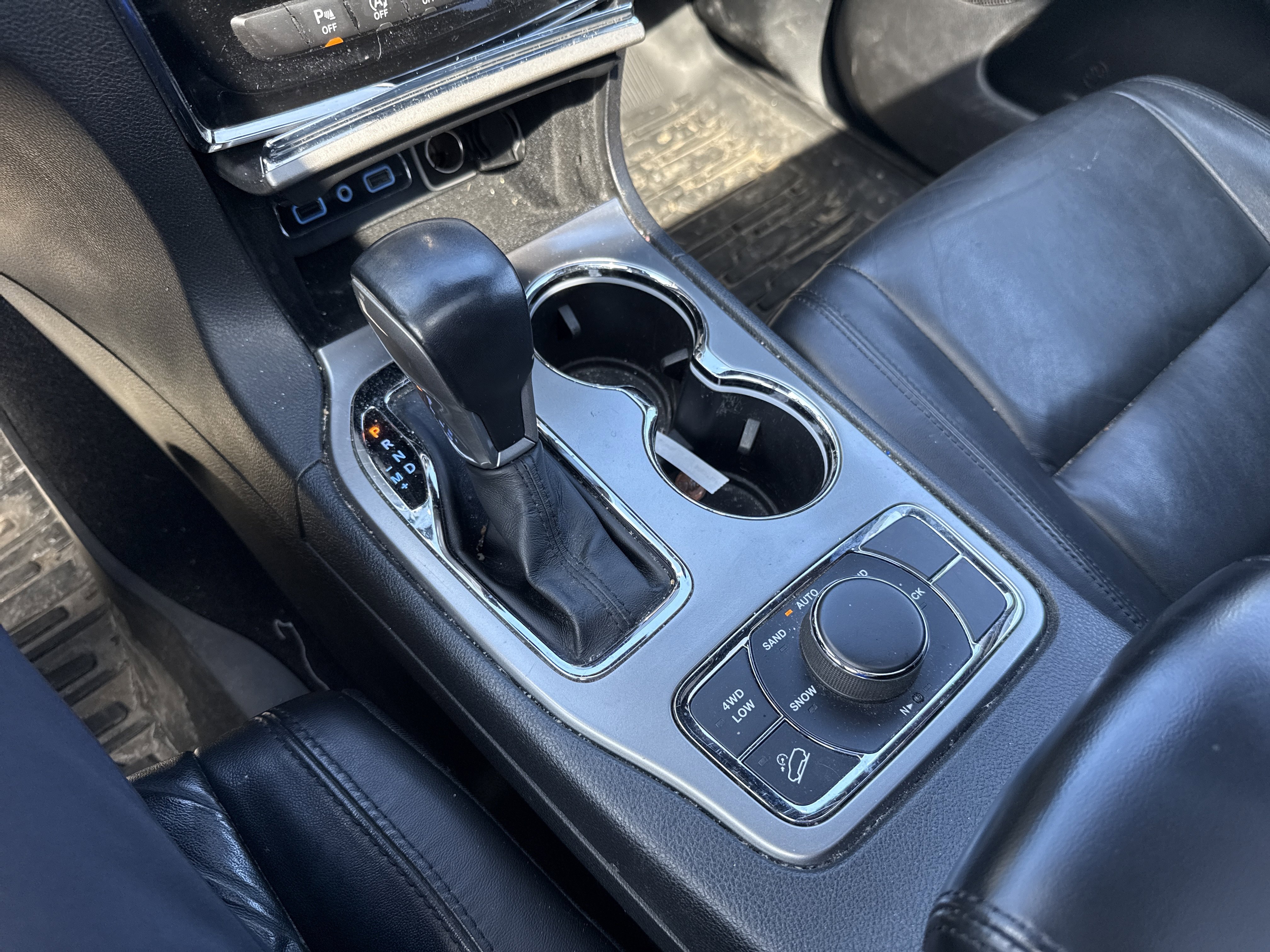 Used 2020 Jeep Grand Cherokee Limited image 23