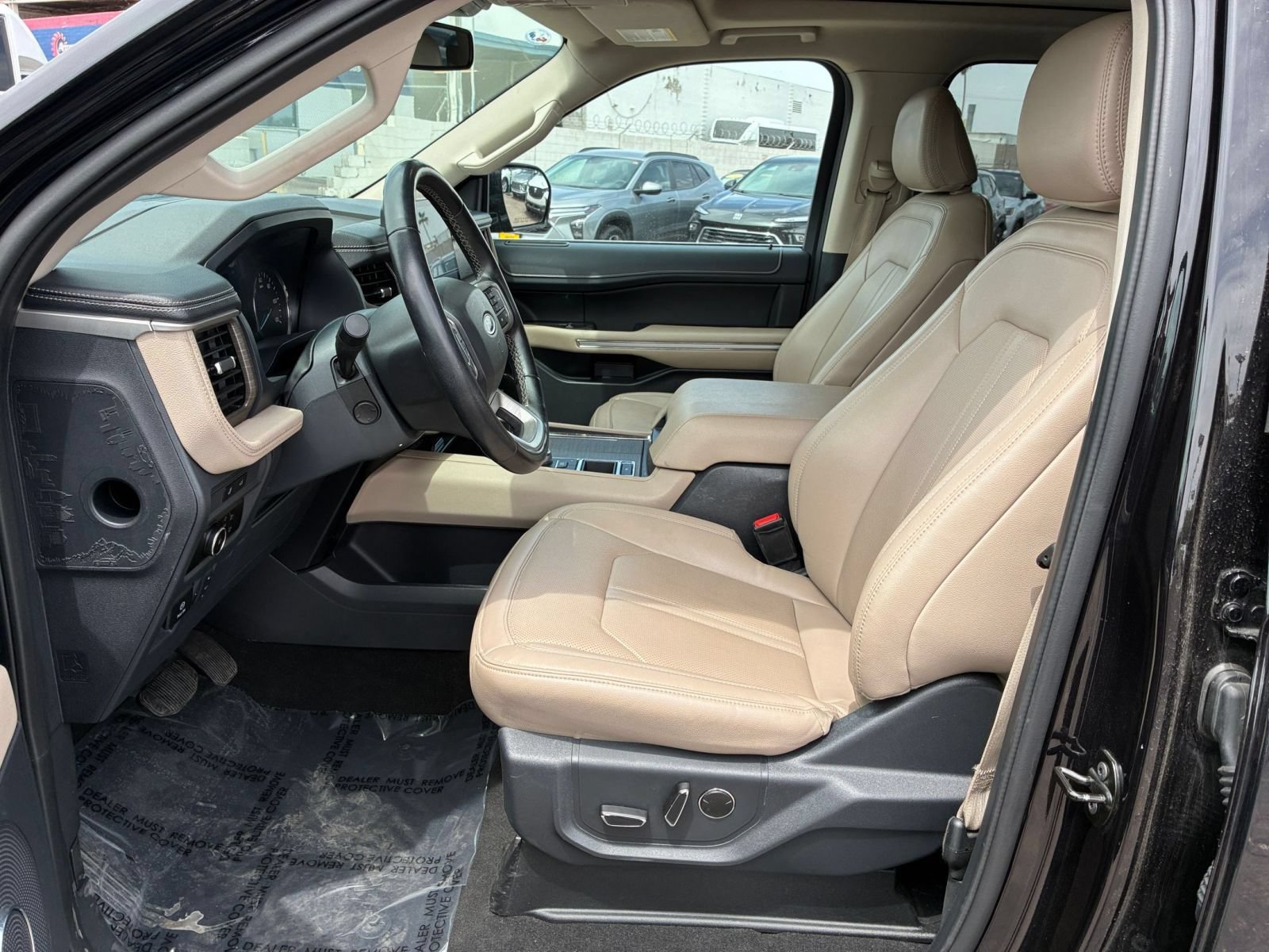 Used 2024 Ford Expedition Limited RWD image 30