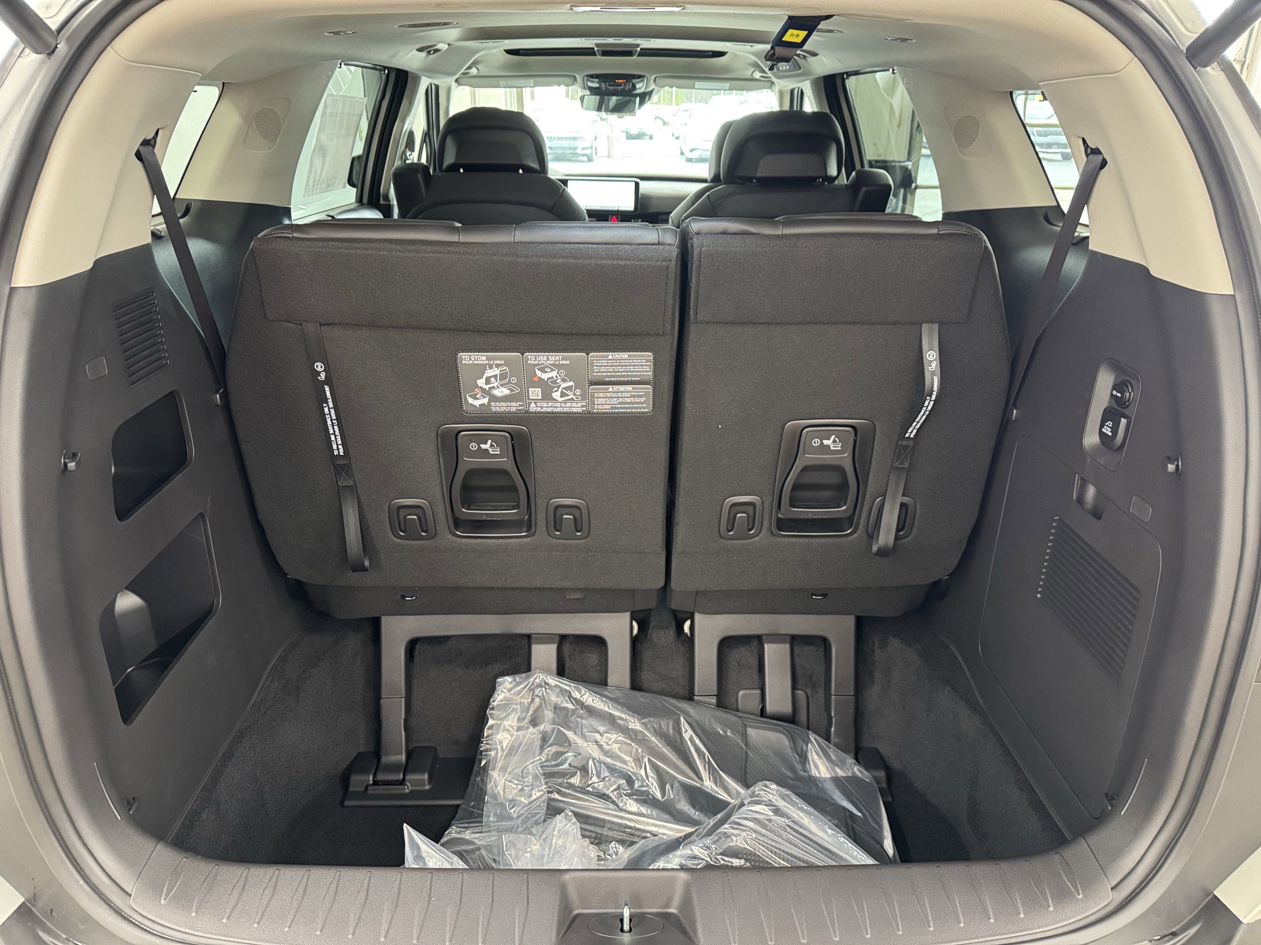 New 2026 Kia Carnival SX Prestige image 23