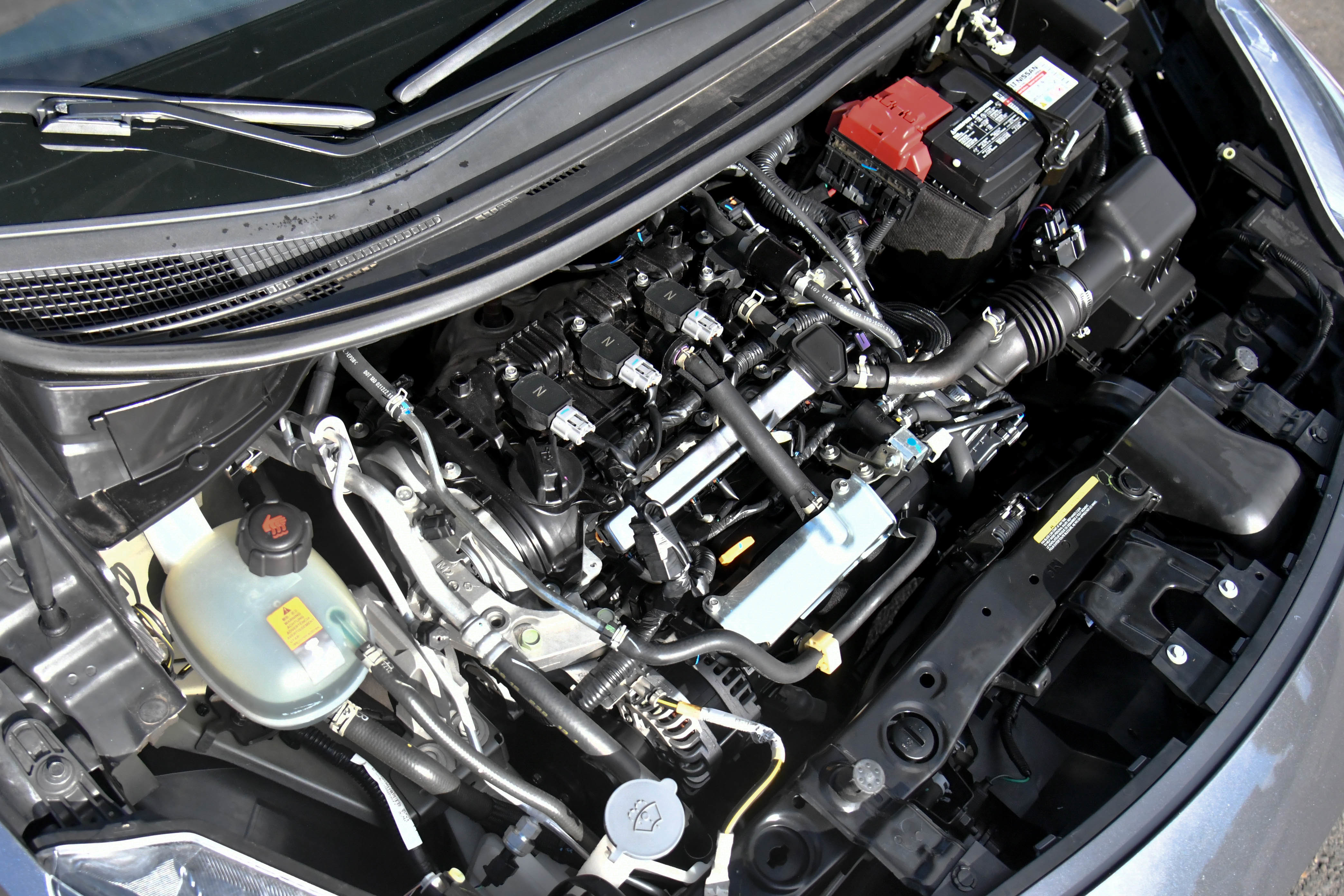 Used 2023 Nissan Versa SV FWD image 40