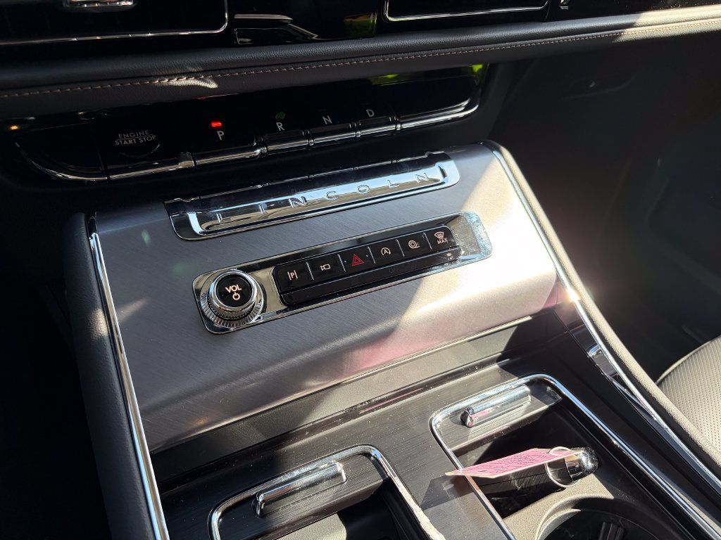 New 2027 Lincoln Aviator AWD image 39