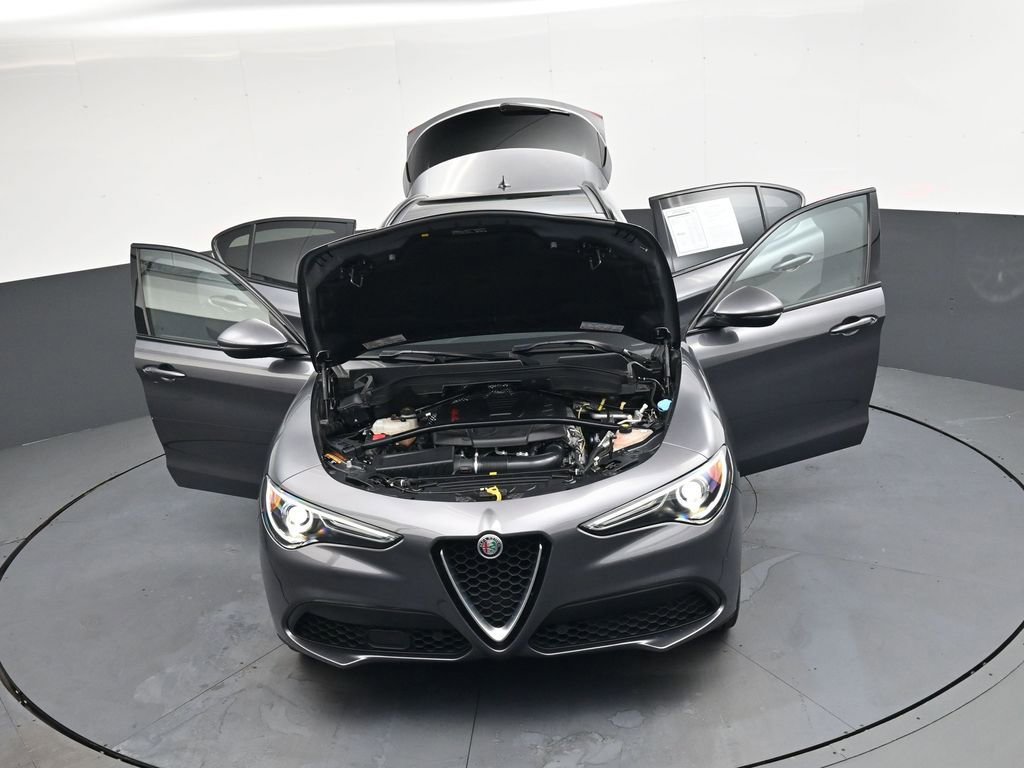 Used 2018 Alfa Romeo Stelvio Sport w/ Quick Order Package 22J Sport image 45