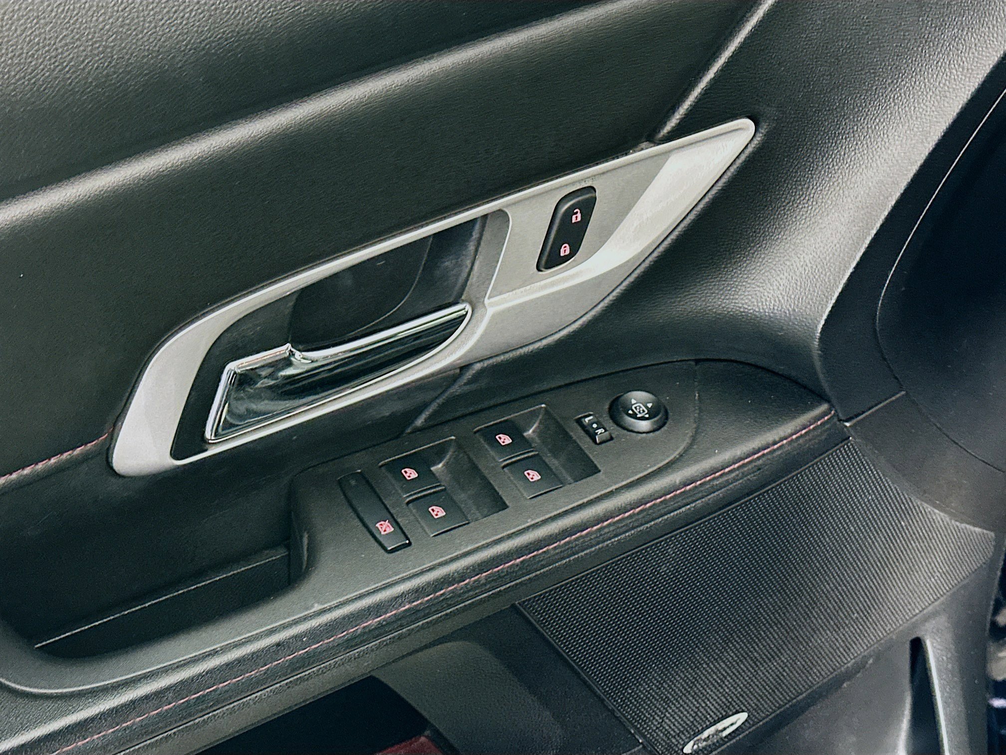 Used 2015 GMC Terrain SLT w/ Open Road Package image 15