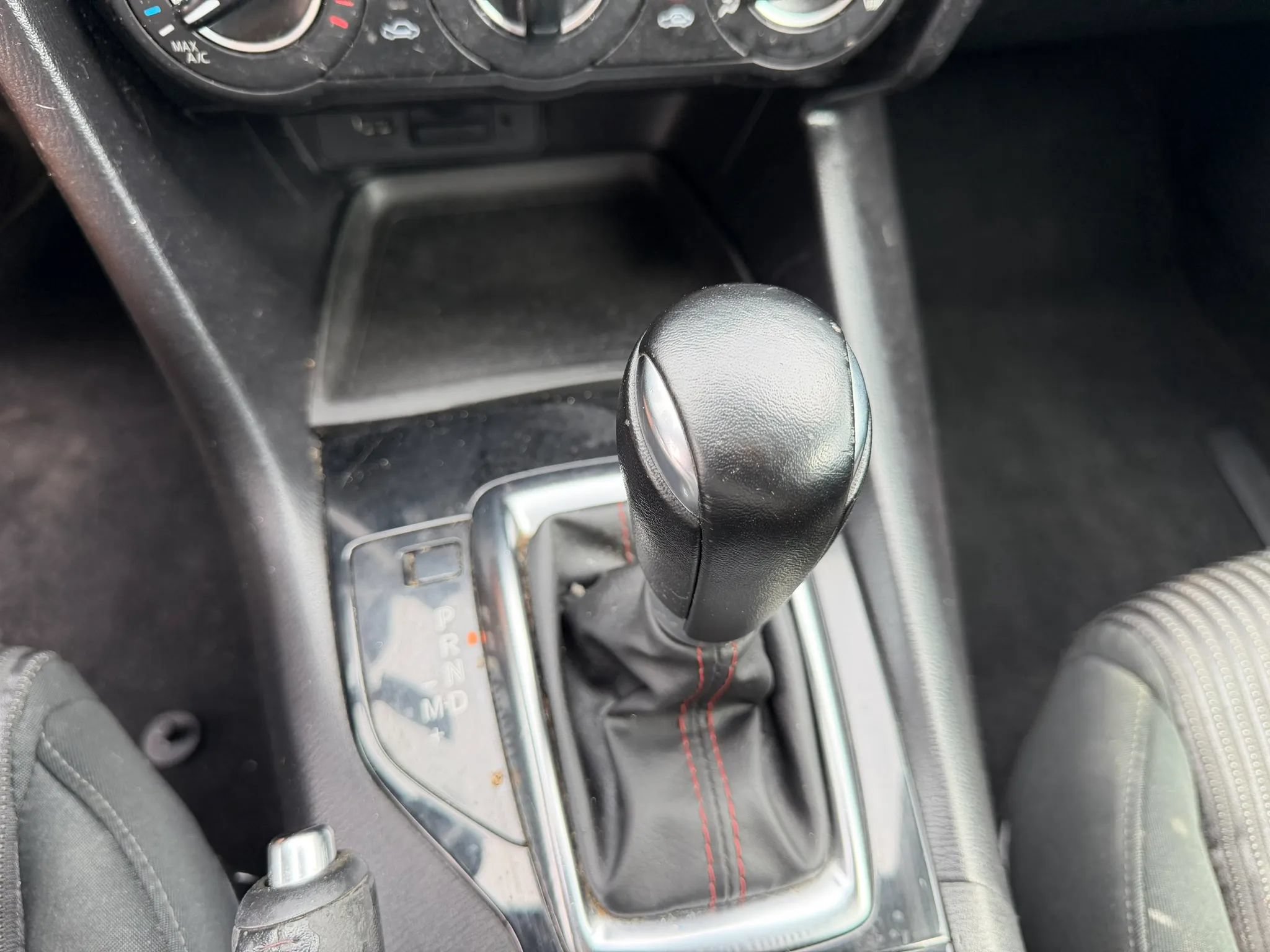 Used 2015 MAZDA MAZDA3 i Touring FWD image 42