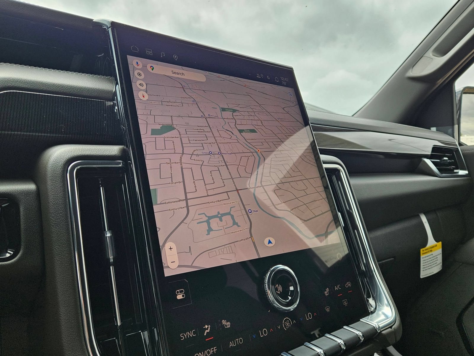 New 2026 GMC Yukon Elevation AWD/4WD image 16