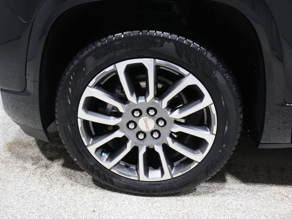 Used 2022 GMC Acadia Denali w/ Denali Ultimate Package image 8