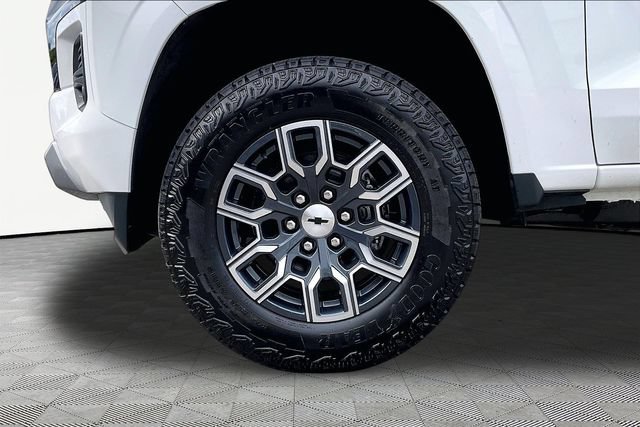 Used 2025 Chevrolet Colorado Z71 AWD/4WD image 21