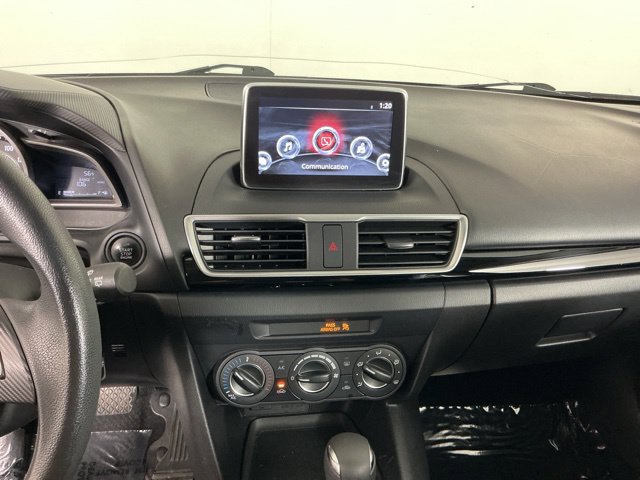 Used 2016 MAZDA MAZDA3 i Sport w/ Preferred Equipment Package FWD image 18