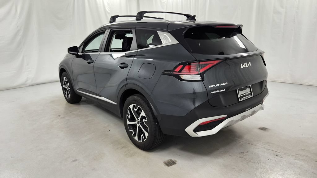 Used 2024 Kia Sportage EX AWD/4WD image 5