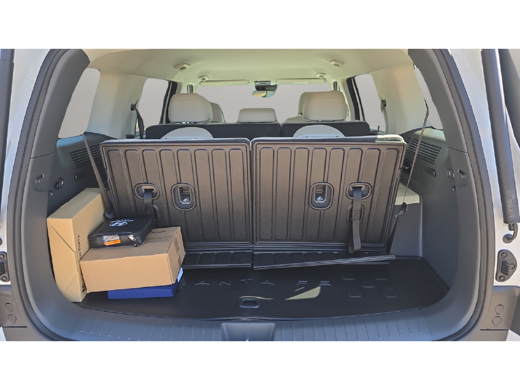 New 2026 Hyundai Santa Fe SEL w/ Tow & Go Package AWD/4WD image 9