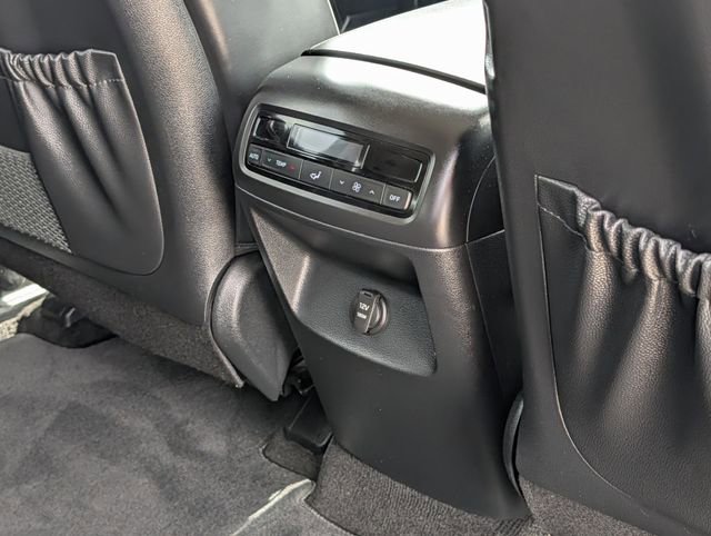 Used 2024 Hyundai Palisade SEL FWD image 32