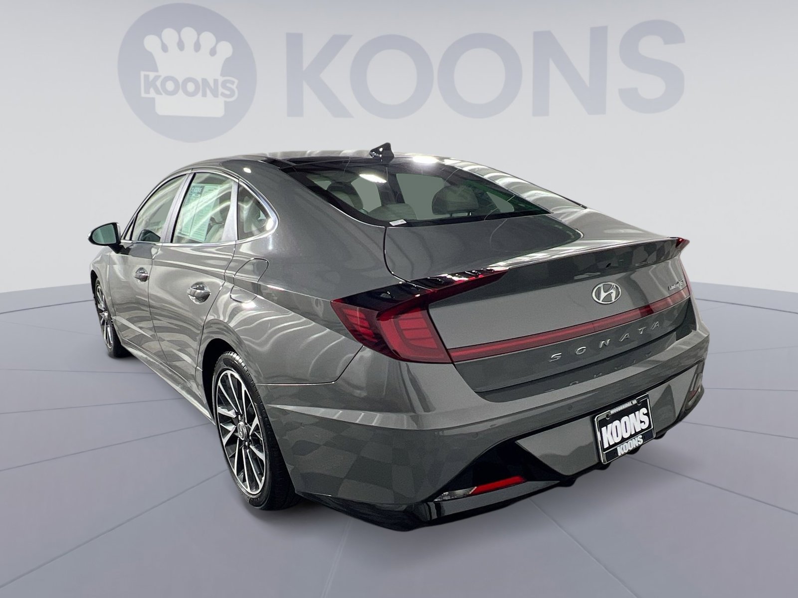 Used 2023 Hyundai Sonata Limited w/ Preferred Accessory Package image 4