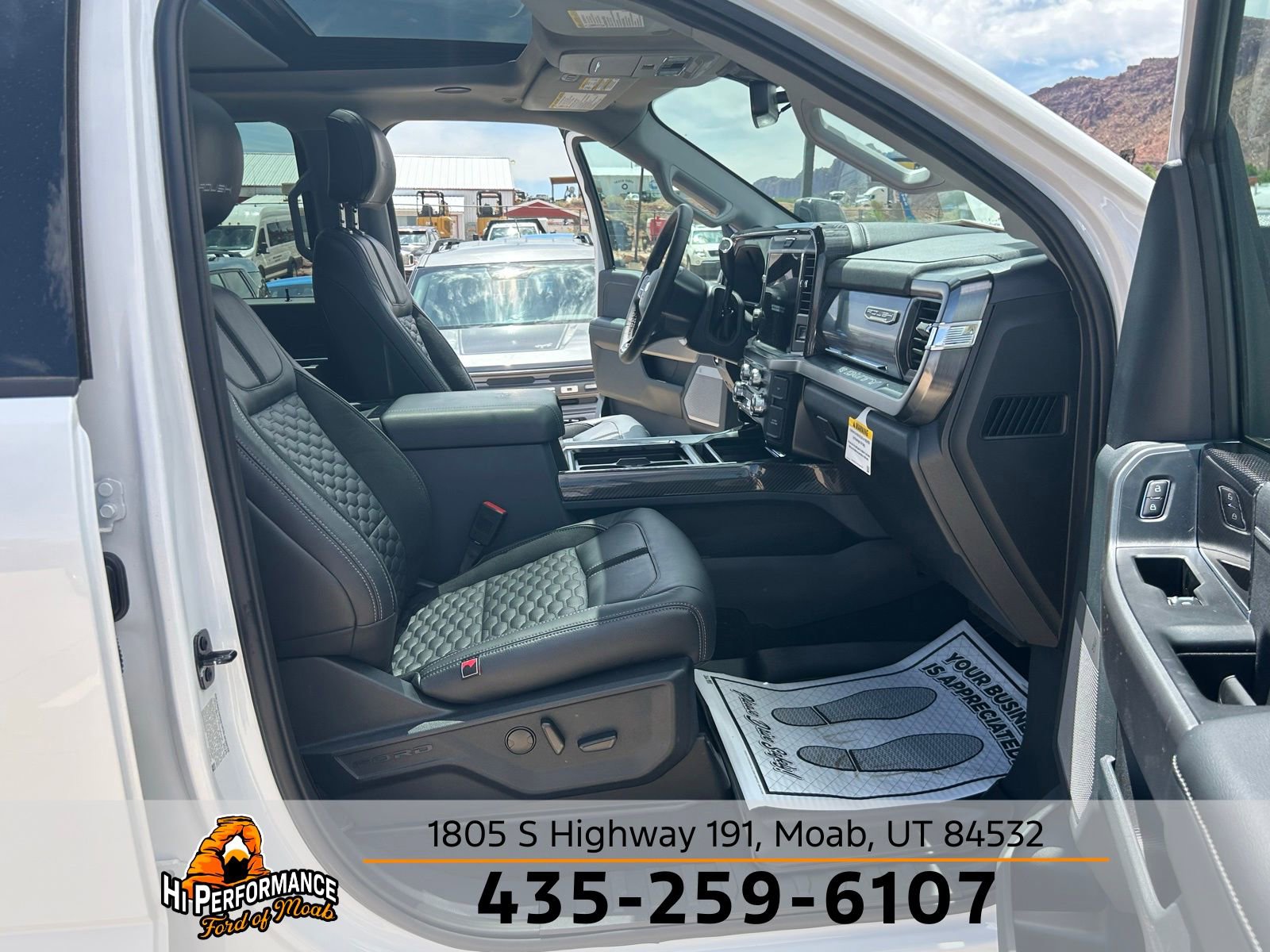 New 2025 Ford F250 Lariat w/ Lariat Ultimate Package image 37