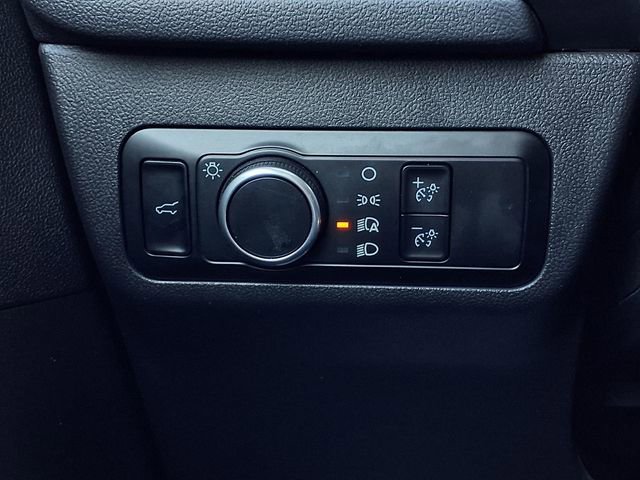 Used 2024 Ford Escape ST-Line w/ Cold Weather Package image 18