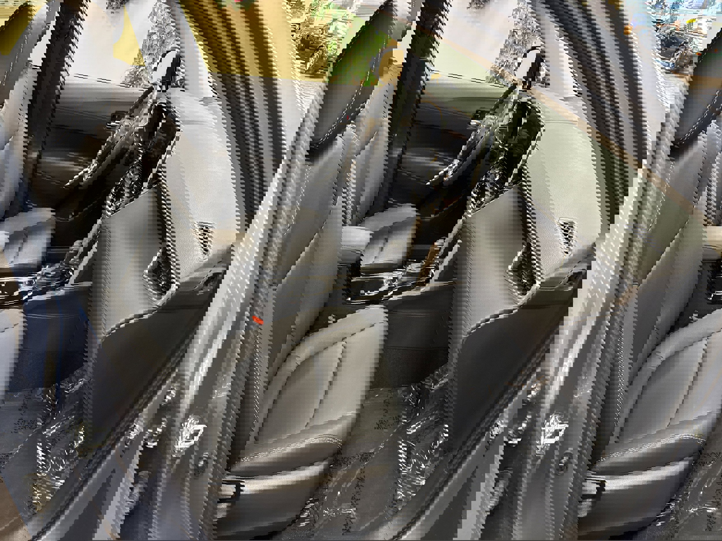 Used 2024 Toyota Corolla Cross XLE w/ Convenience Package image 16