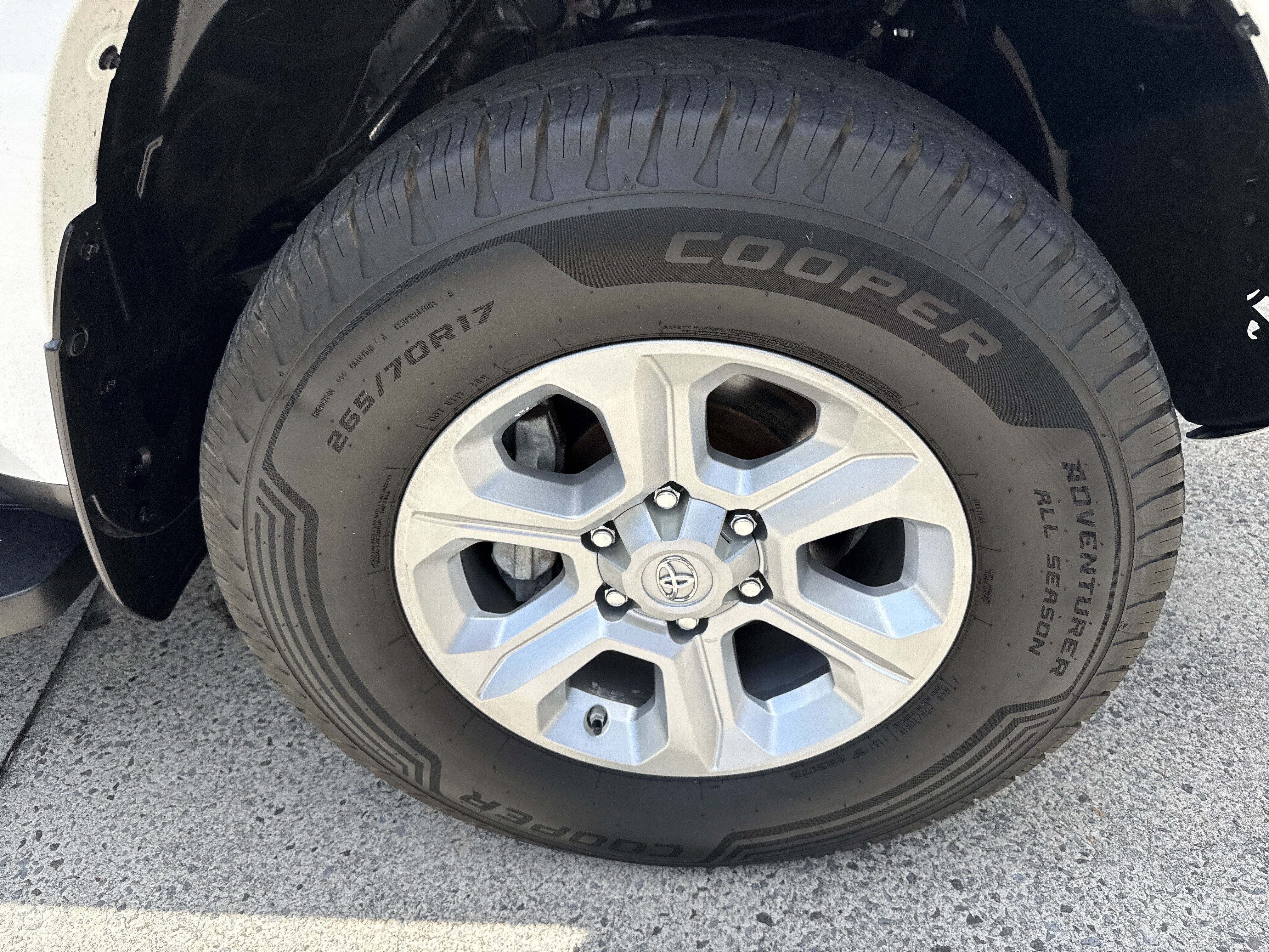 Used 2021 Toyota 4Runner SR5 Premium AWD/4WD image 12