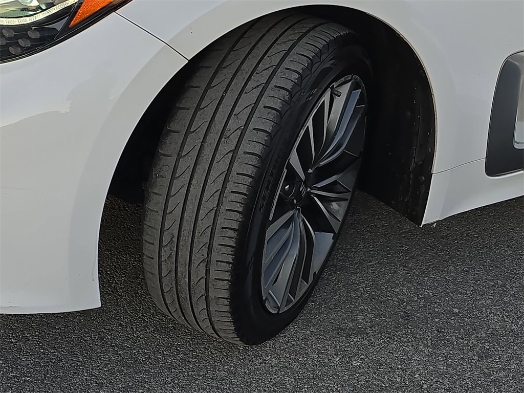 Used 2018 Kia Stinger Premium image 31